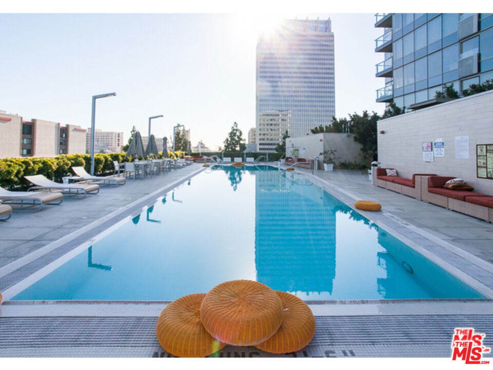 Photo of Listing #25559953