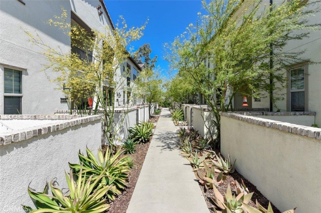 Photo of Listing #OC25147079