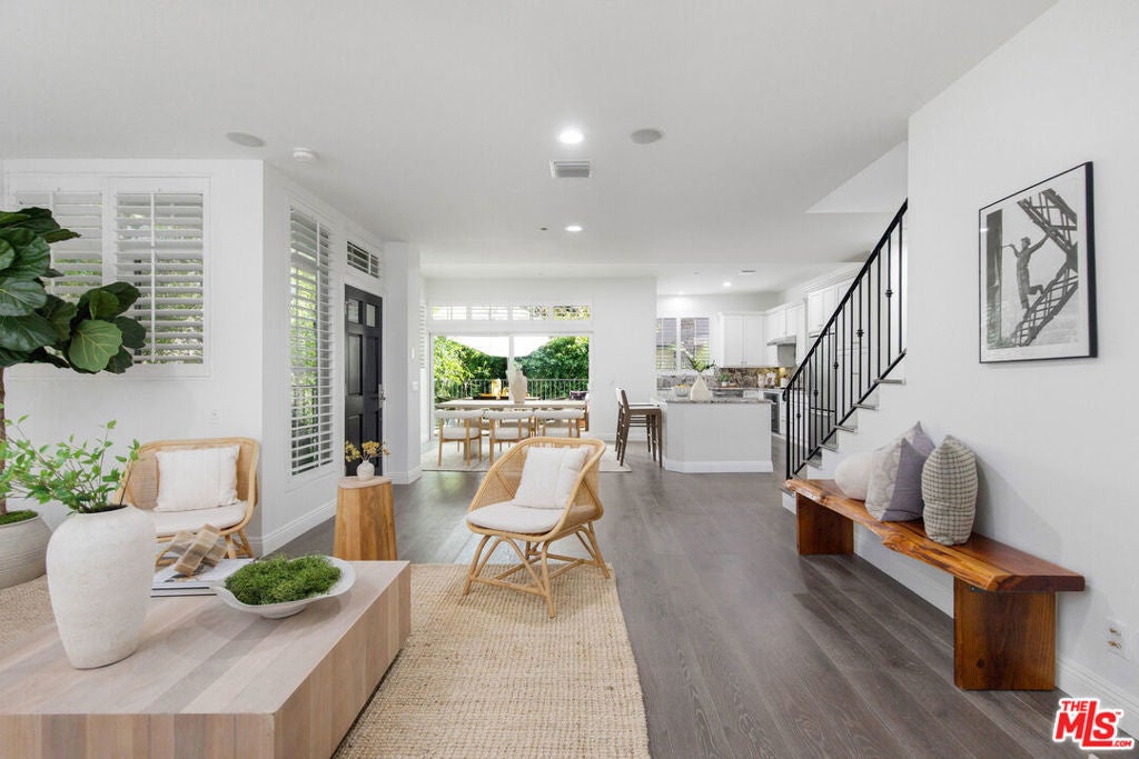 Photo of Listing #25560141