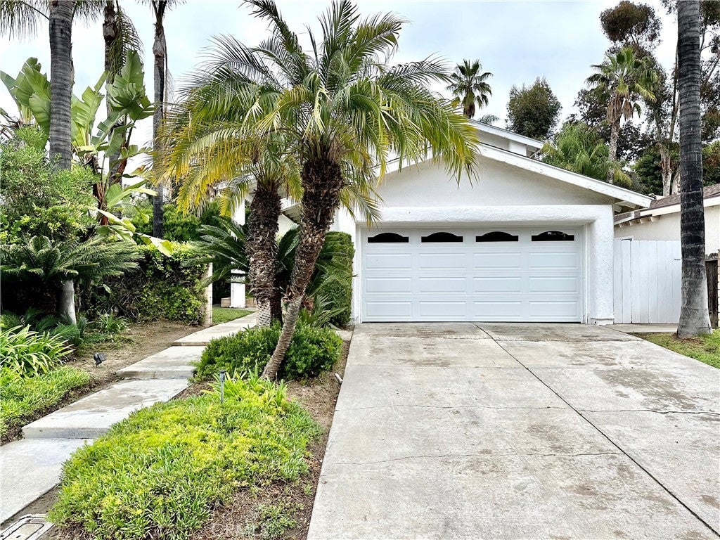 Photo of Listing #OC25148389