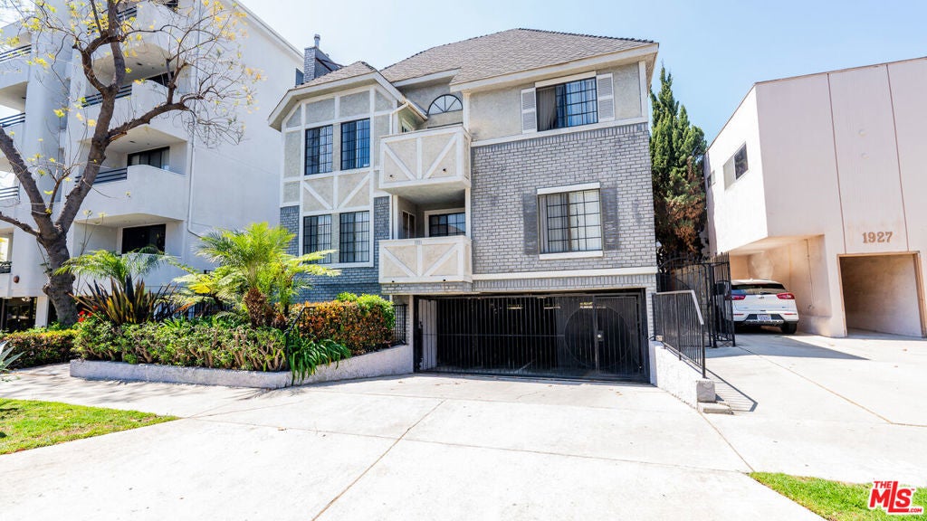 Photo of Listing #25560559