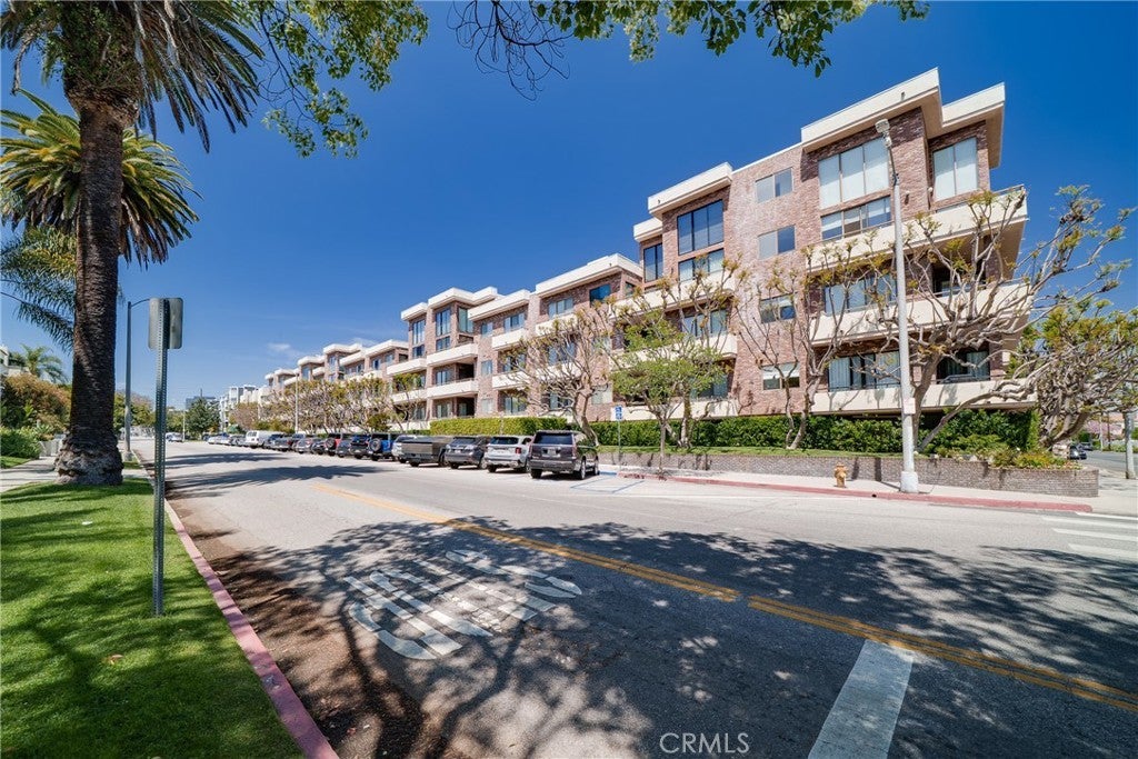 Photo of Listing #OC25150040