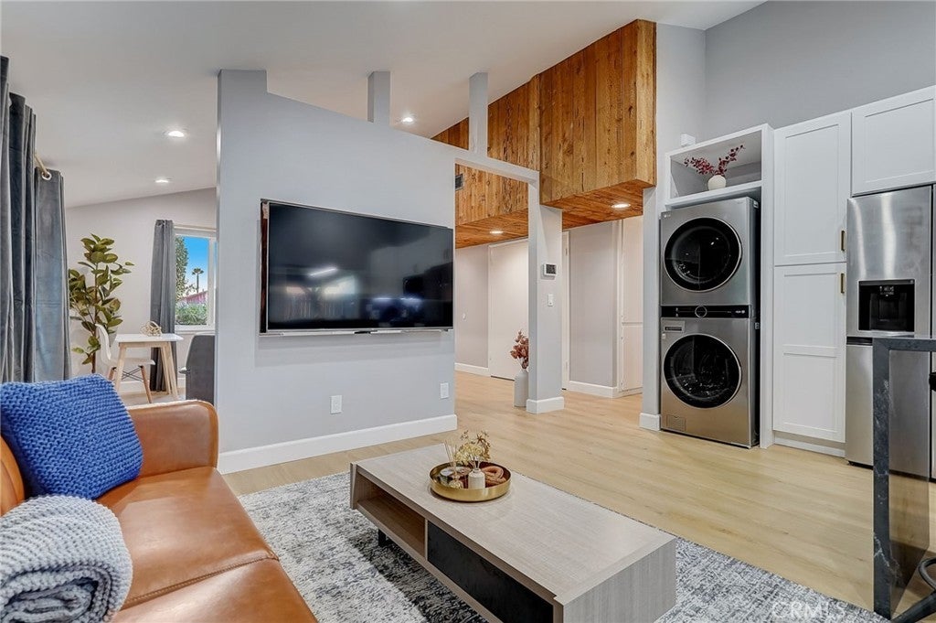 Photo of Listing #PW25150172