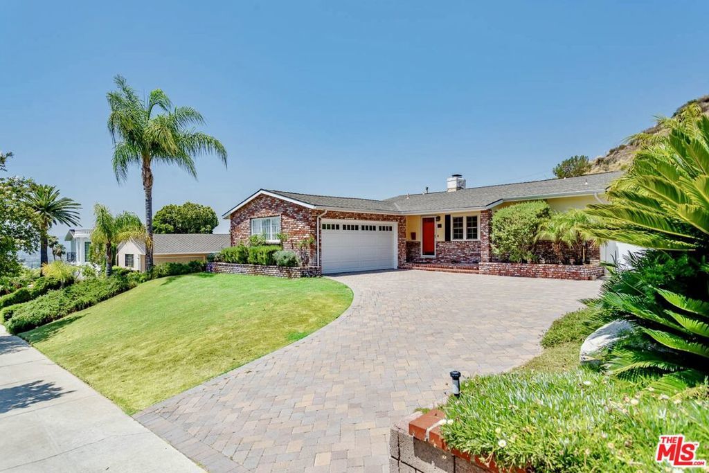 Photo of Listing #25560827