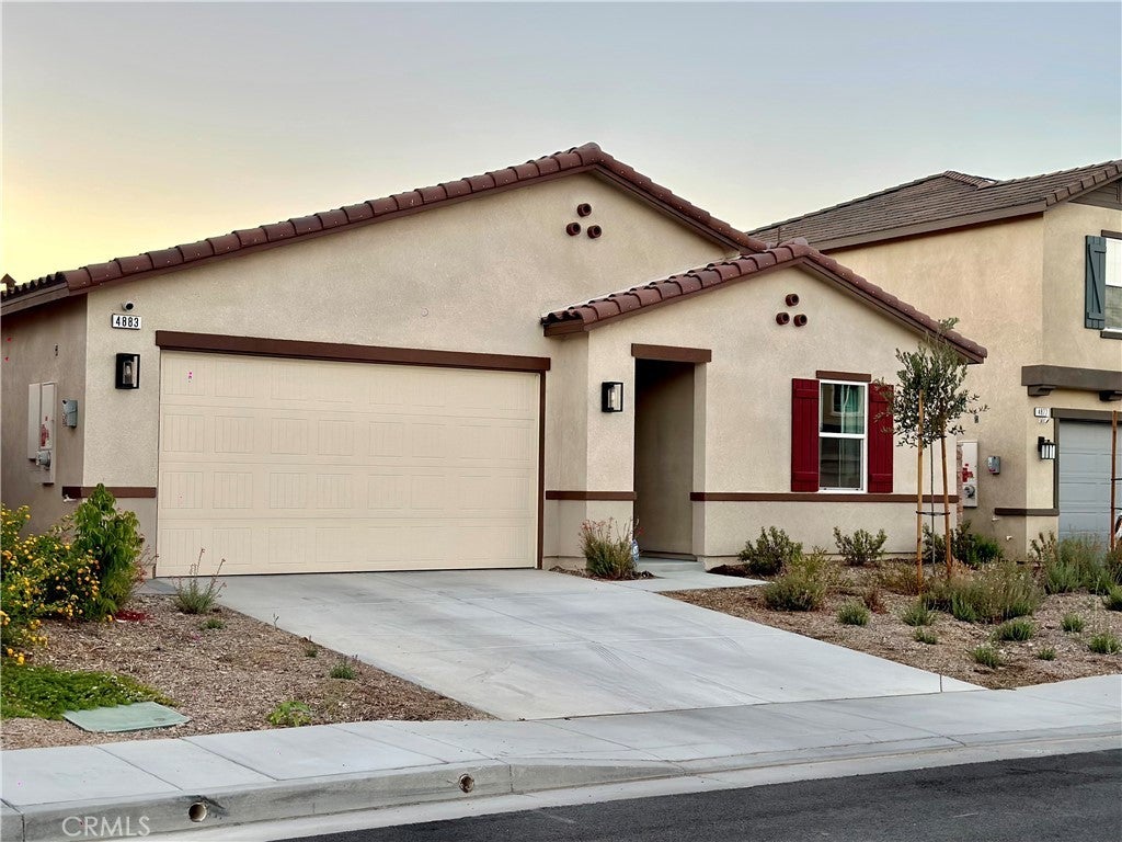 Photo of Listing #PW25146433