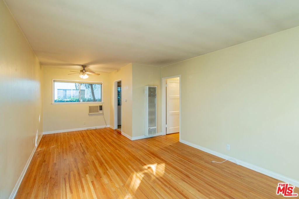 Photo of Listing #25561011