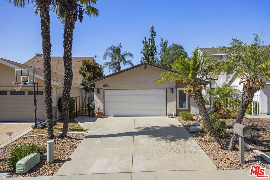 Photo of Listing #25561267