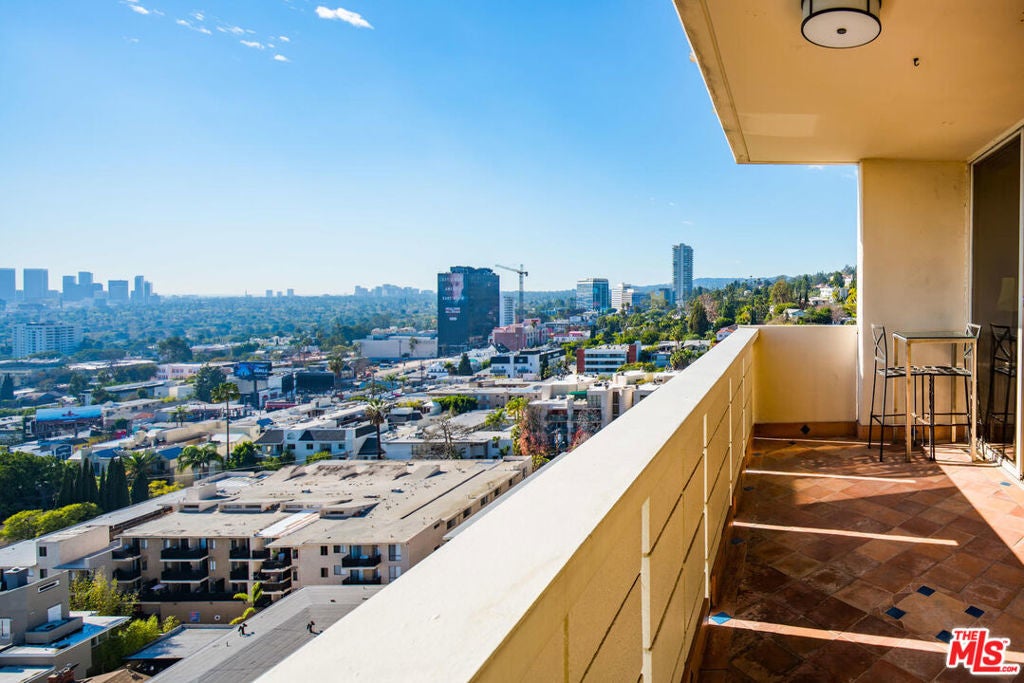 Photo of Listing #25561289