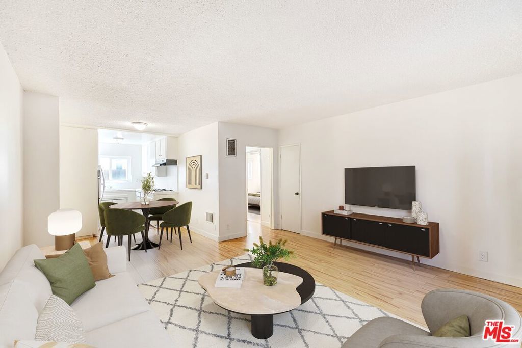 Photo of Listing #25561523