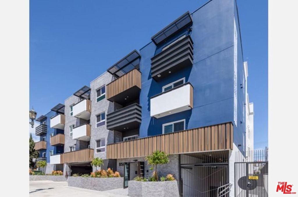 Photo of Listing #25561559