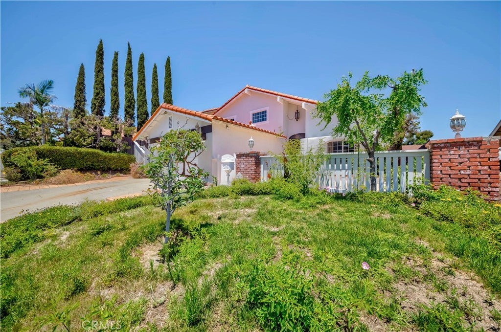 Photo of Listing #PV25150991