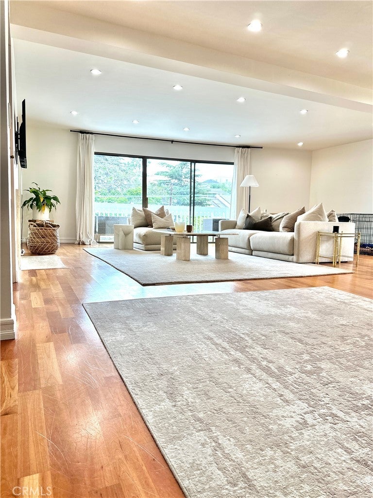 Photo of Listing #SR25151865