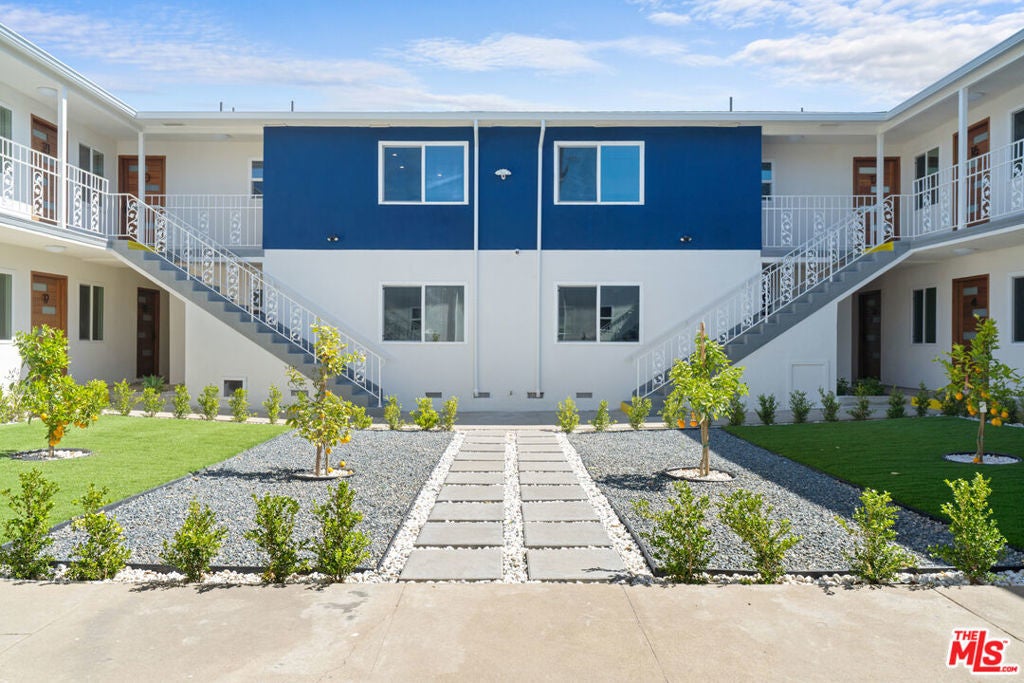 Photo of Listing #25561795