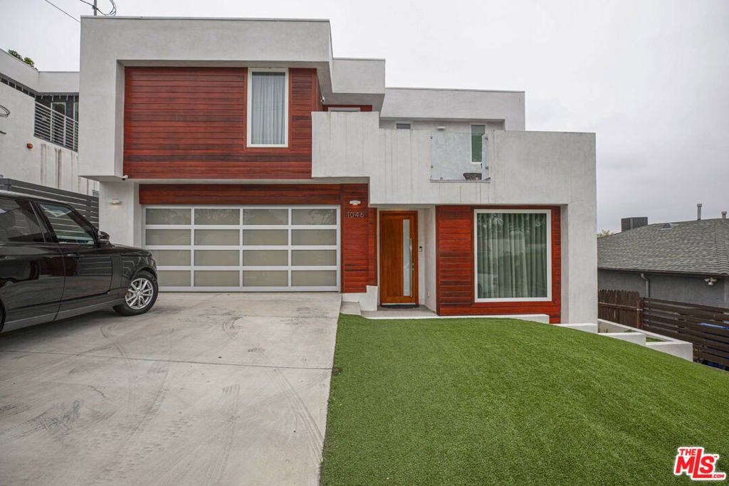 Photo of Listing #25561939