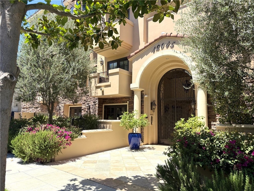 Photo of Listing #SR25152148