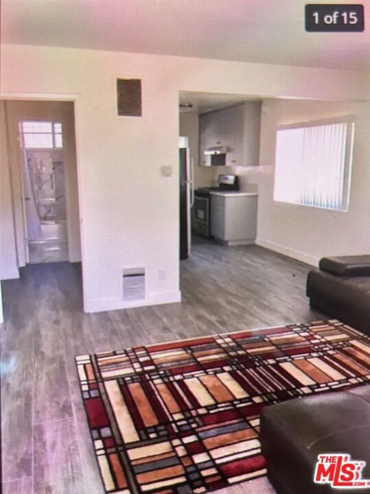 Photo of Listing #25561971