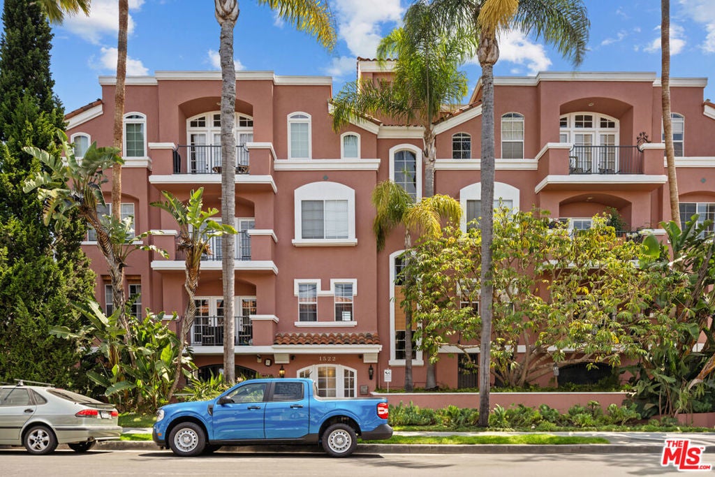 Photo of Listing #25561907