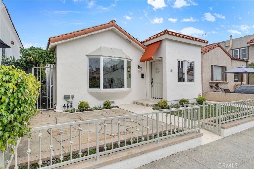 Photo of Listing #PV25149674