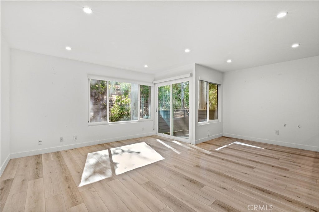 Photo of Listing #PW25152803