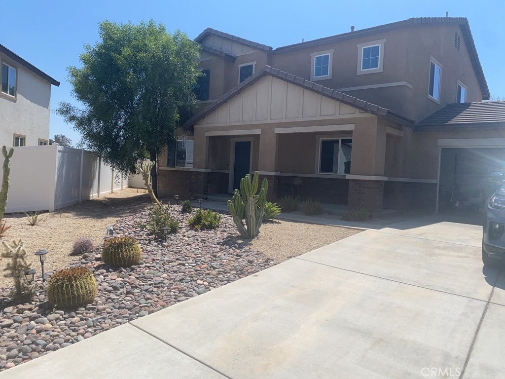 Photo of Listing #IV25152995