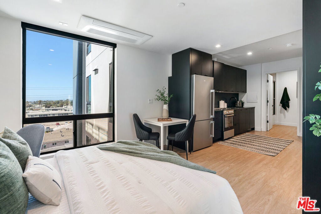 Photo of Listing #25562463