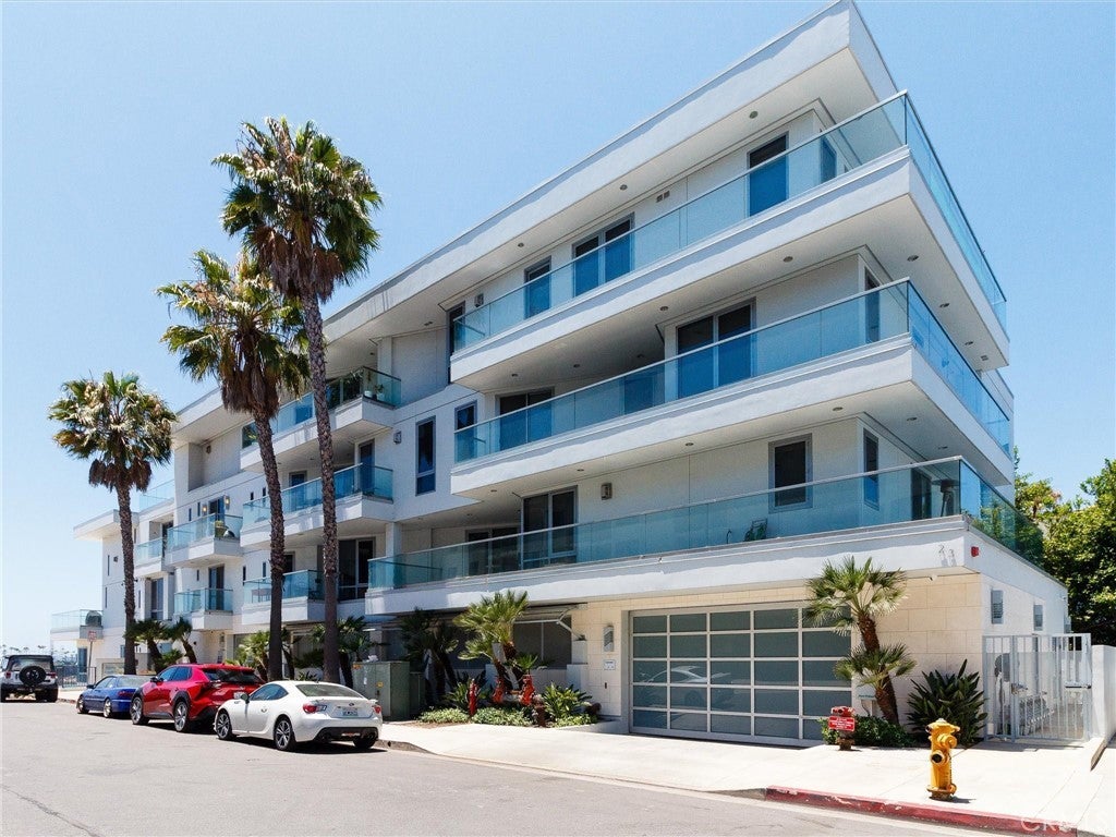 Photo of Listing #PV25153182