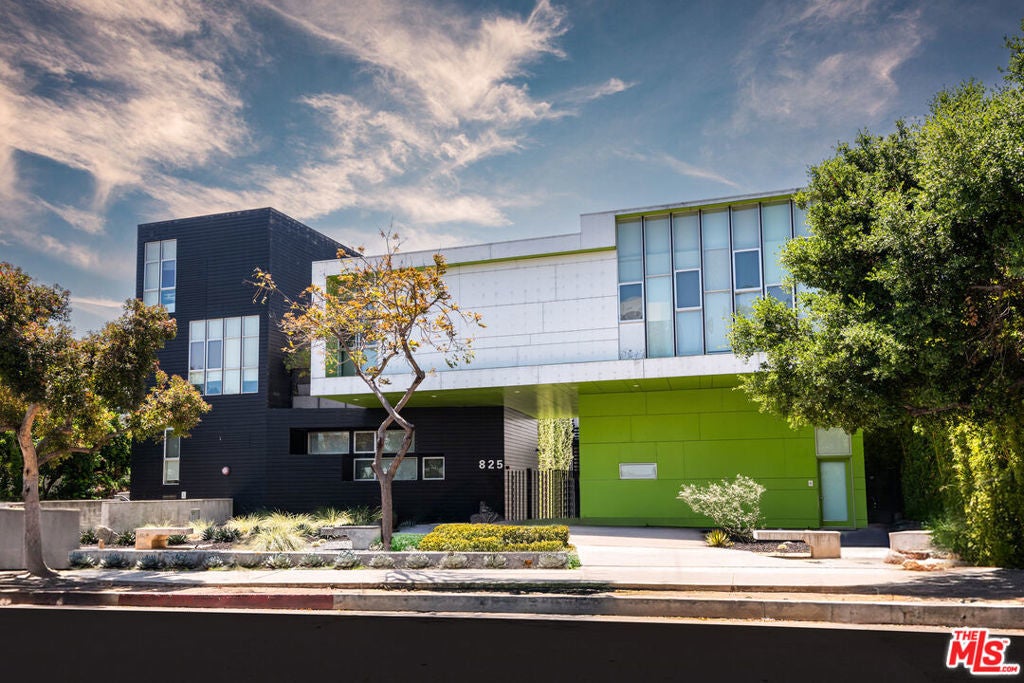 Photo of Listing #25562077