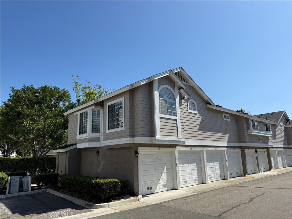 Photo of Listing #OC25153797