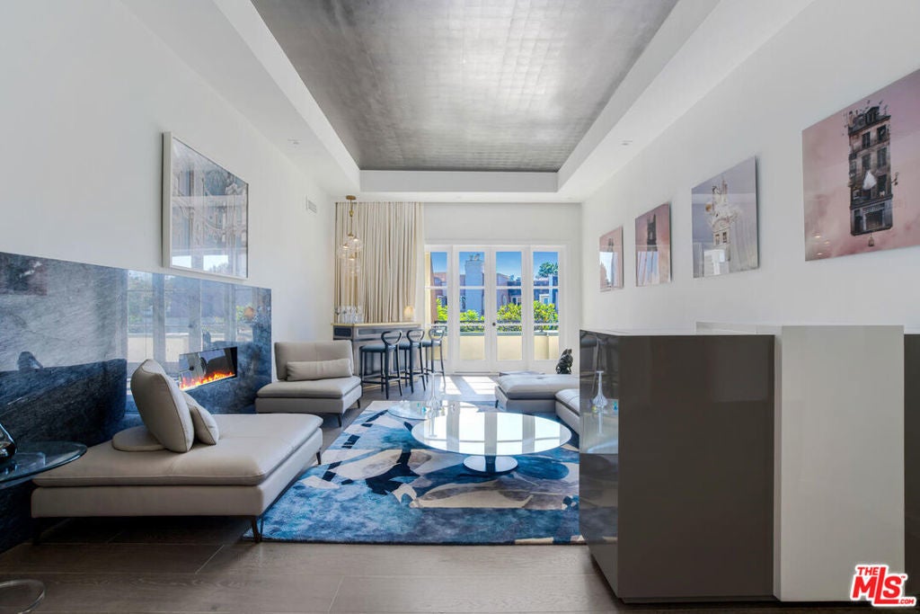 Photo of Listing #25563051