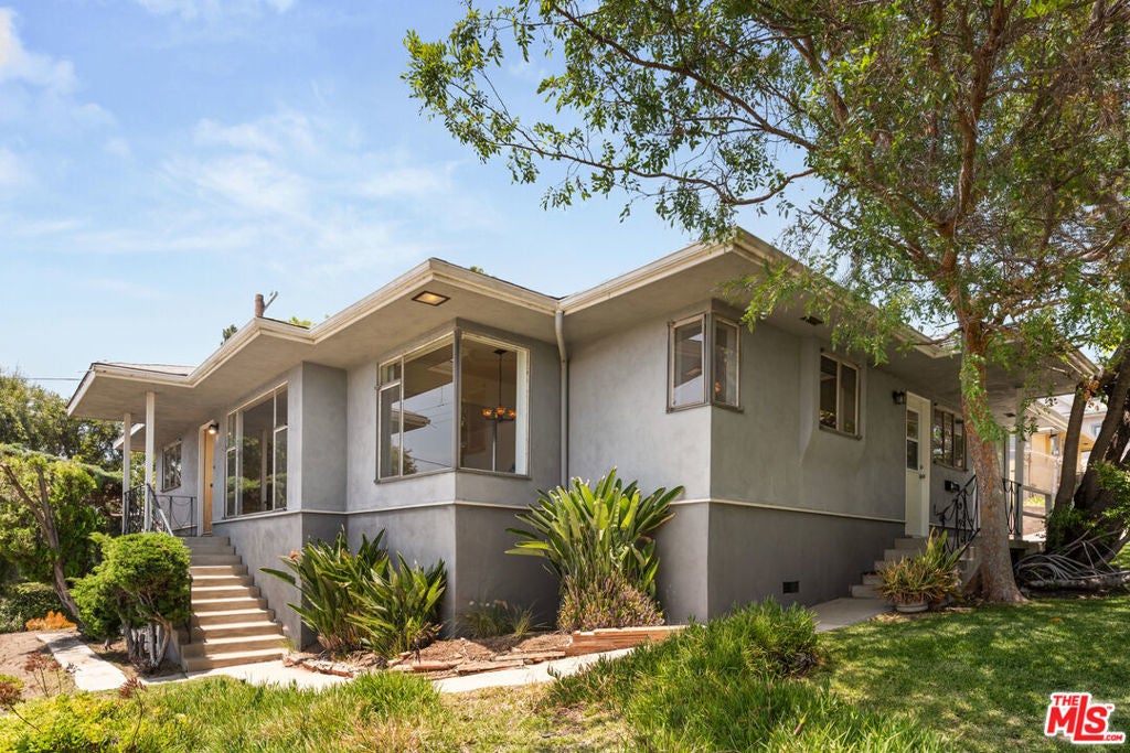 Photo of Listing #25550245