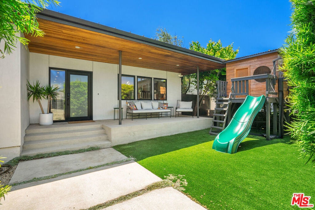 Photo of Listing #25563299