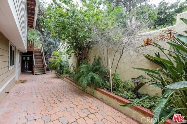 Photo of Listing #SR25155152