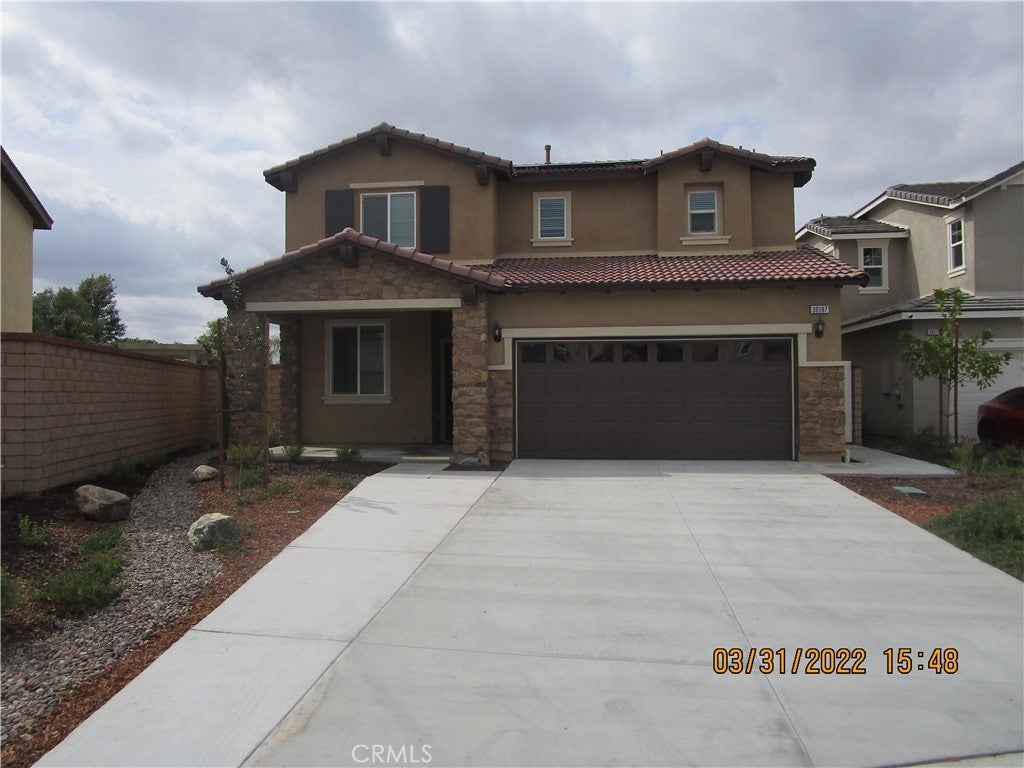 Photo of Listing #IV25155611