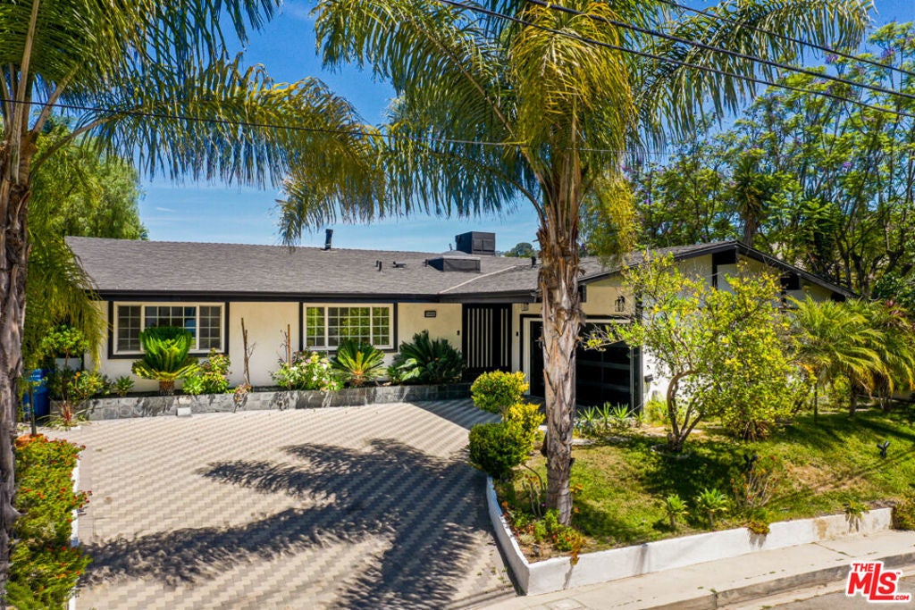 Photo of Listing #25561987