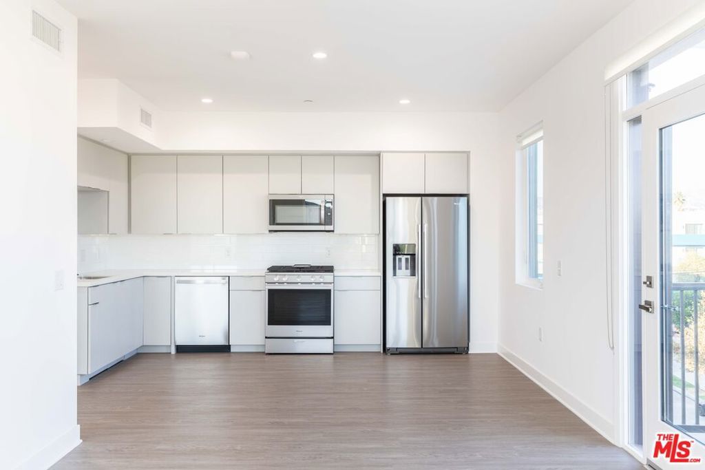 Photo of Listing #25564129