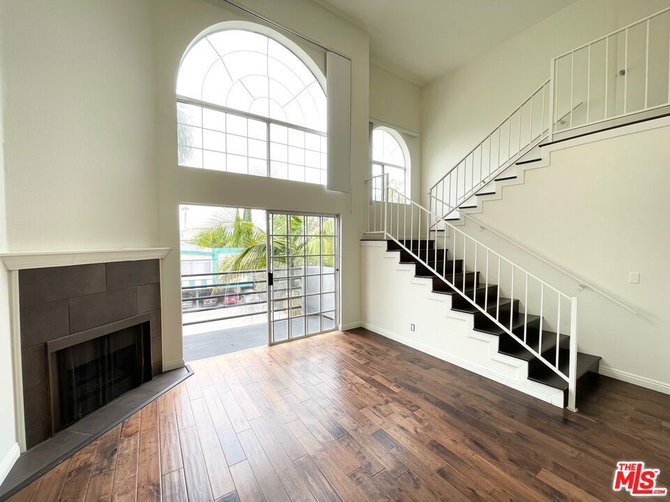 Photo of Listing #25564091