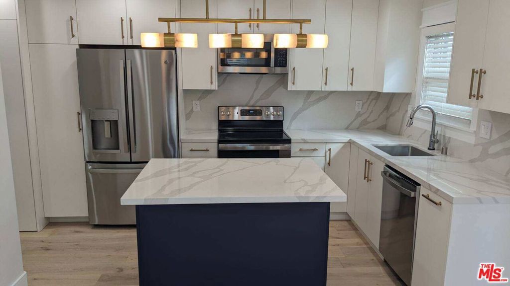 Photo of Listing #25562423