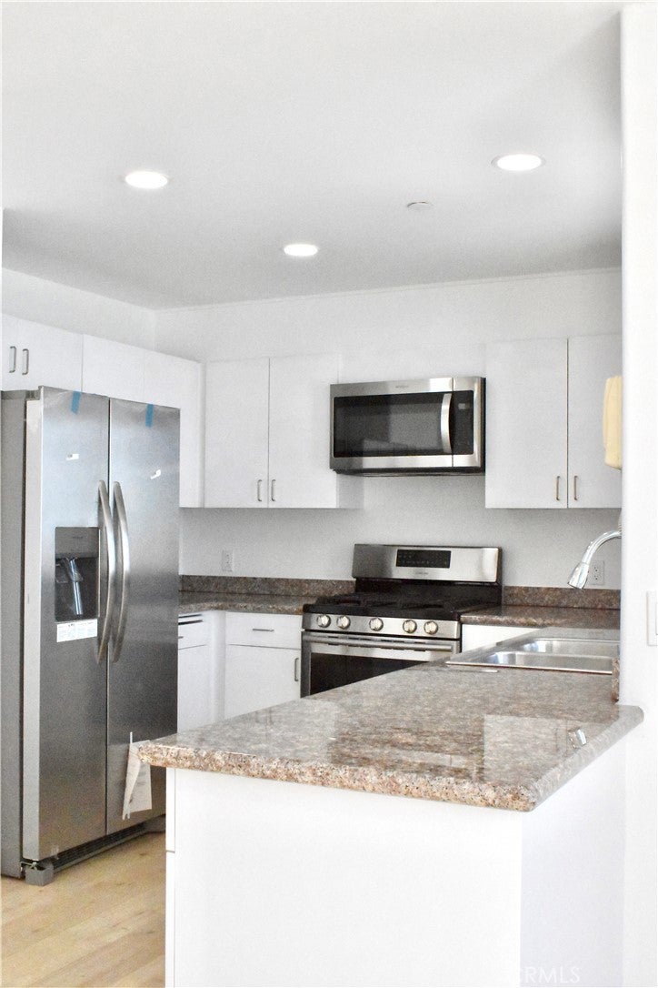 Photo of Listing #SB25156027