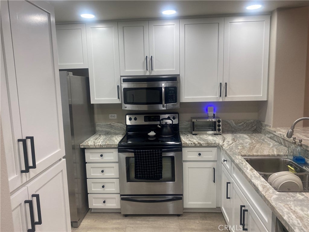 Photo of Listing #OC25151899