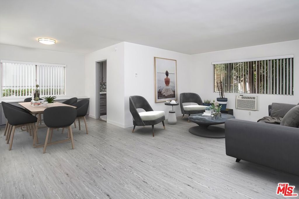 Photo of Listing #25564177