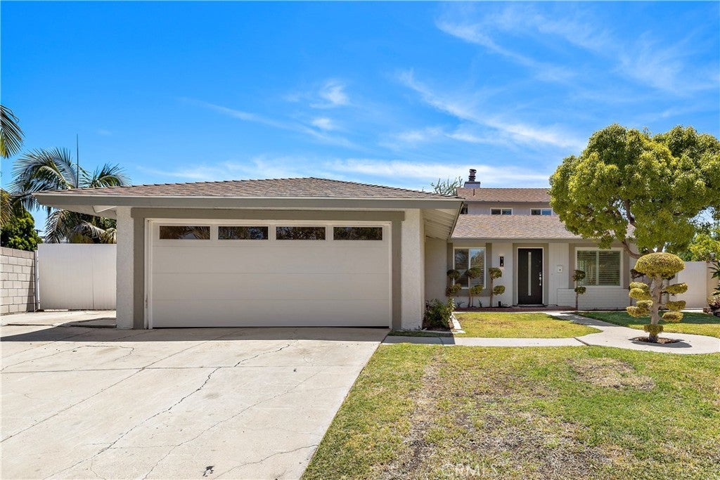 Photo of Listing #OC25155092