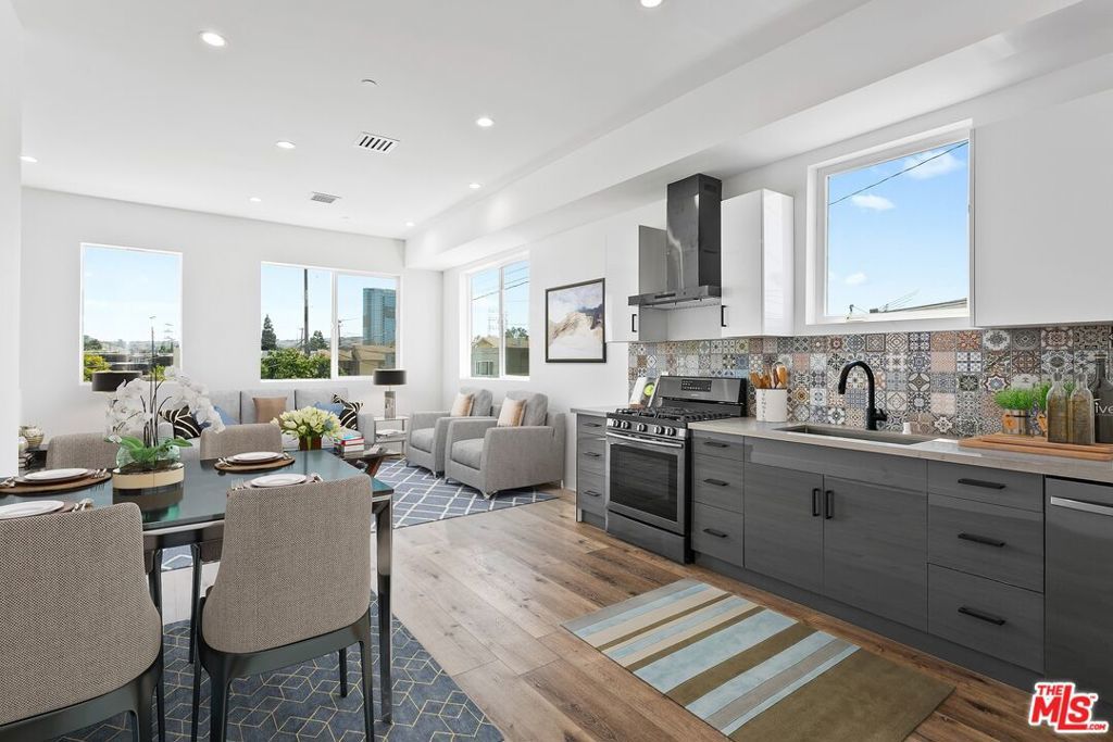 Photo of Listing #25564355