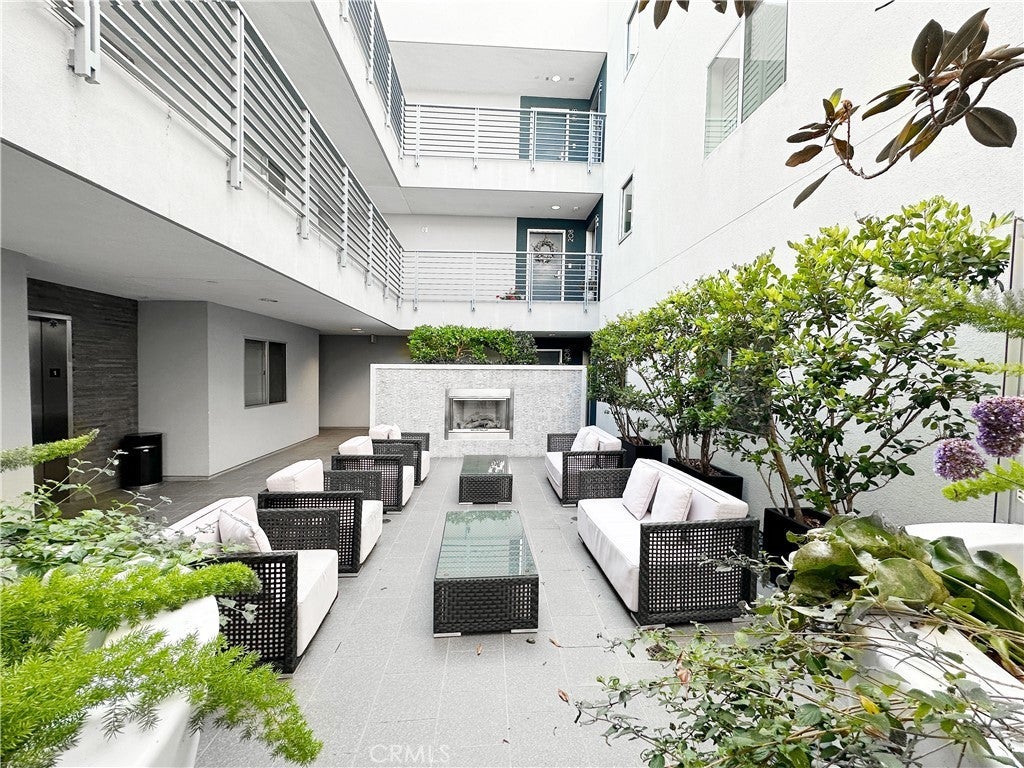 Photo of Listing #PV25155803