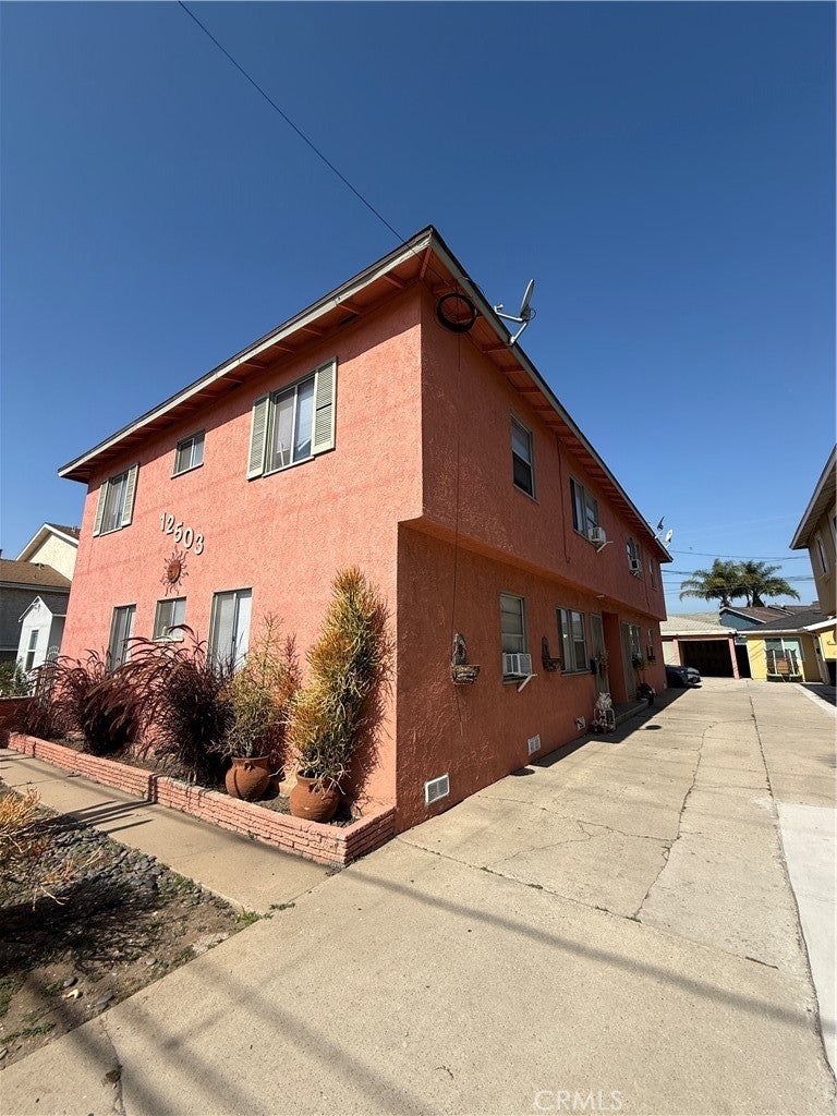 Photo of Listing #SB25157540