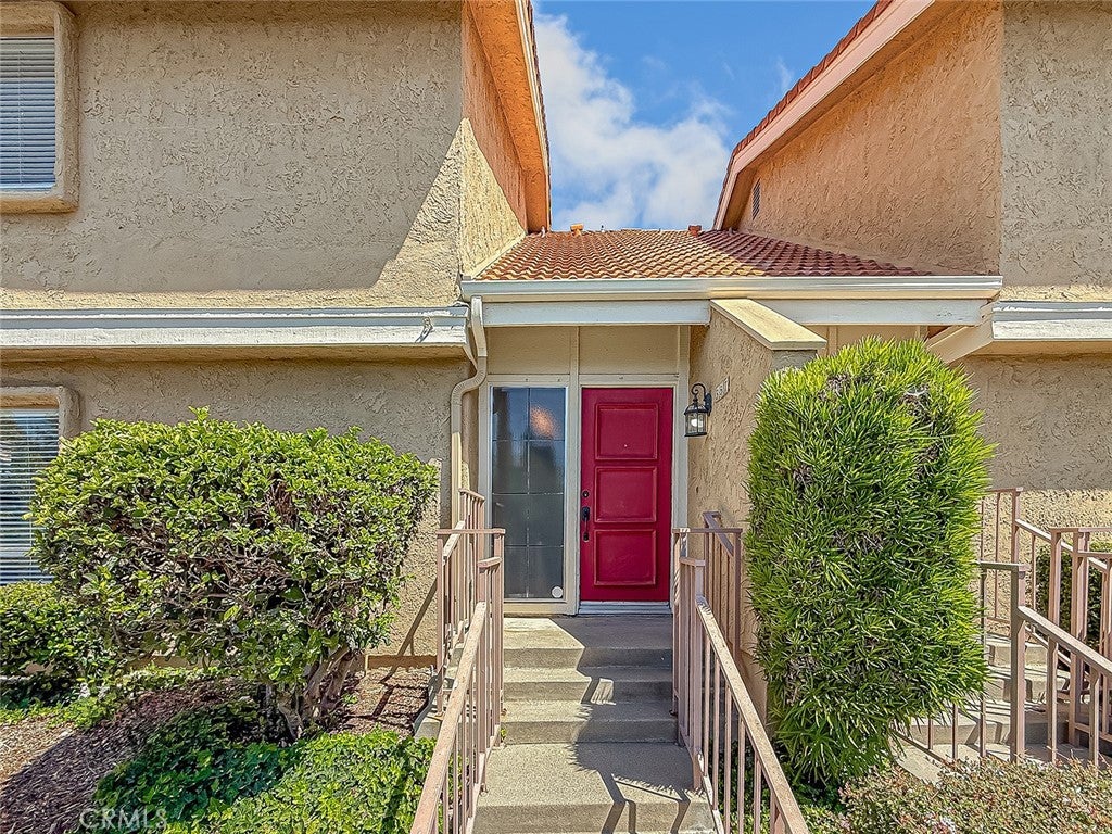 Photo of Listing #SR25157584