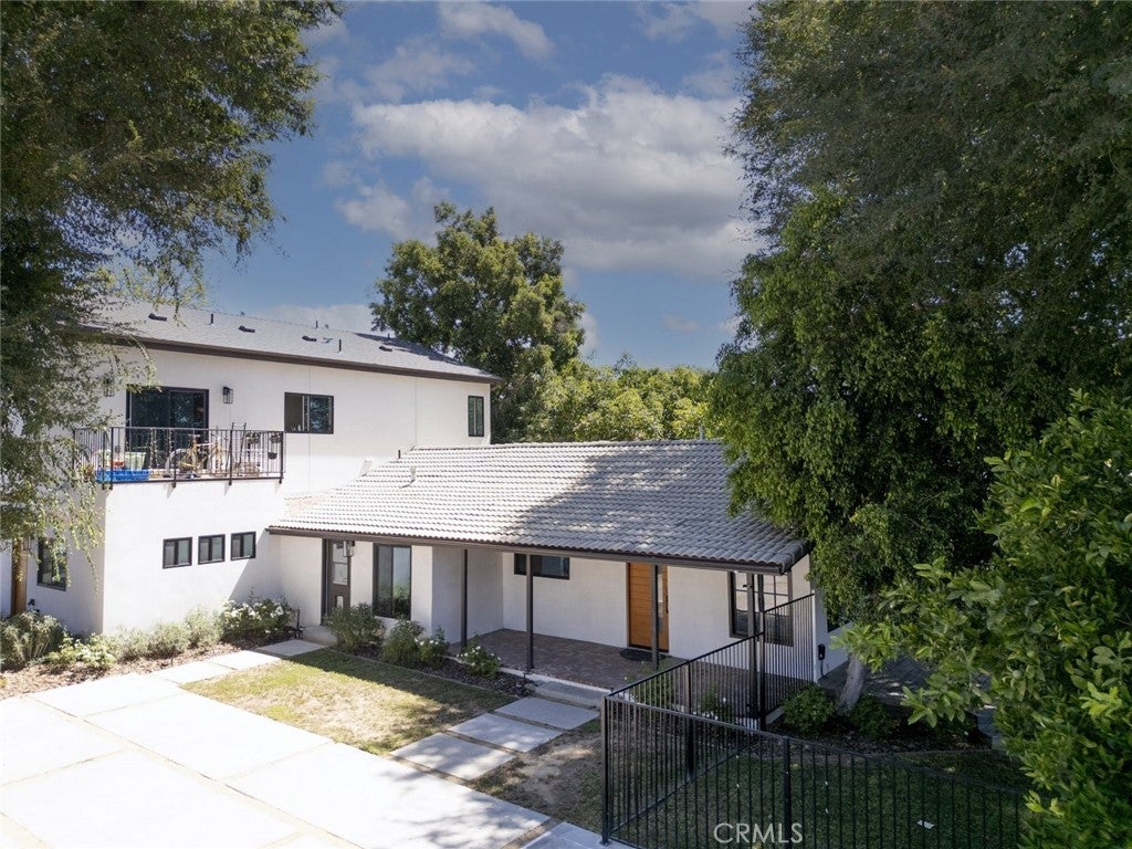 Photo of Listing #SR25156052