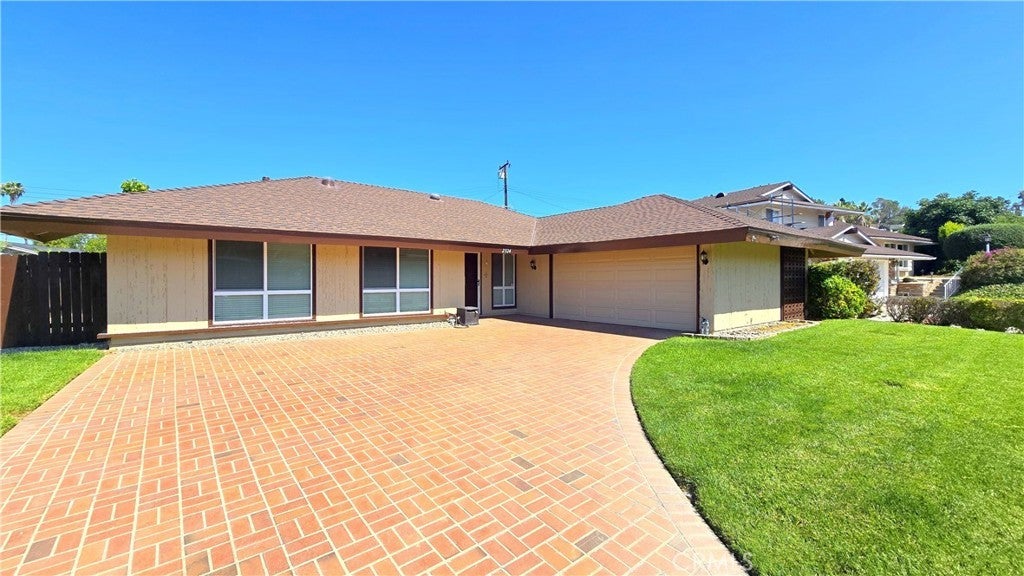 Photo of Listing #TR25158131