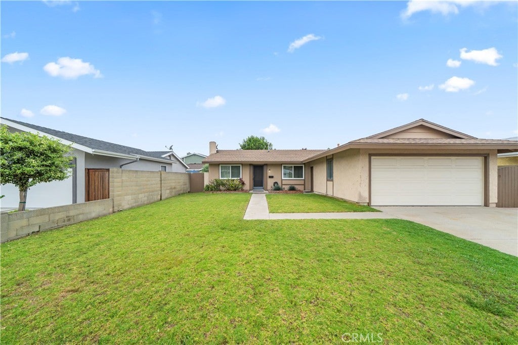 Photo of Listing #OC25157902