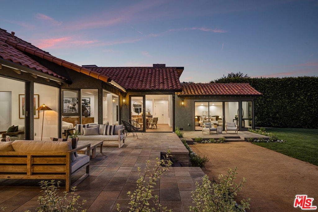 Photo of Listing #25564847