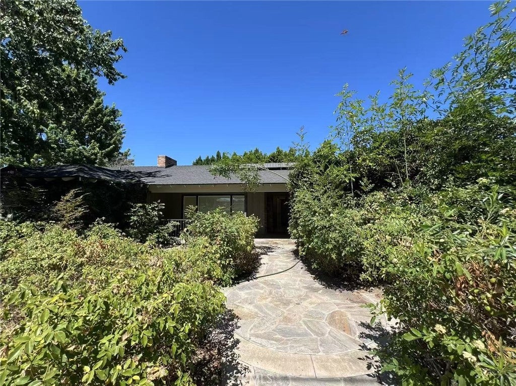 Photo of Listing #CV25158815